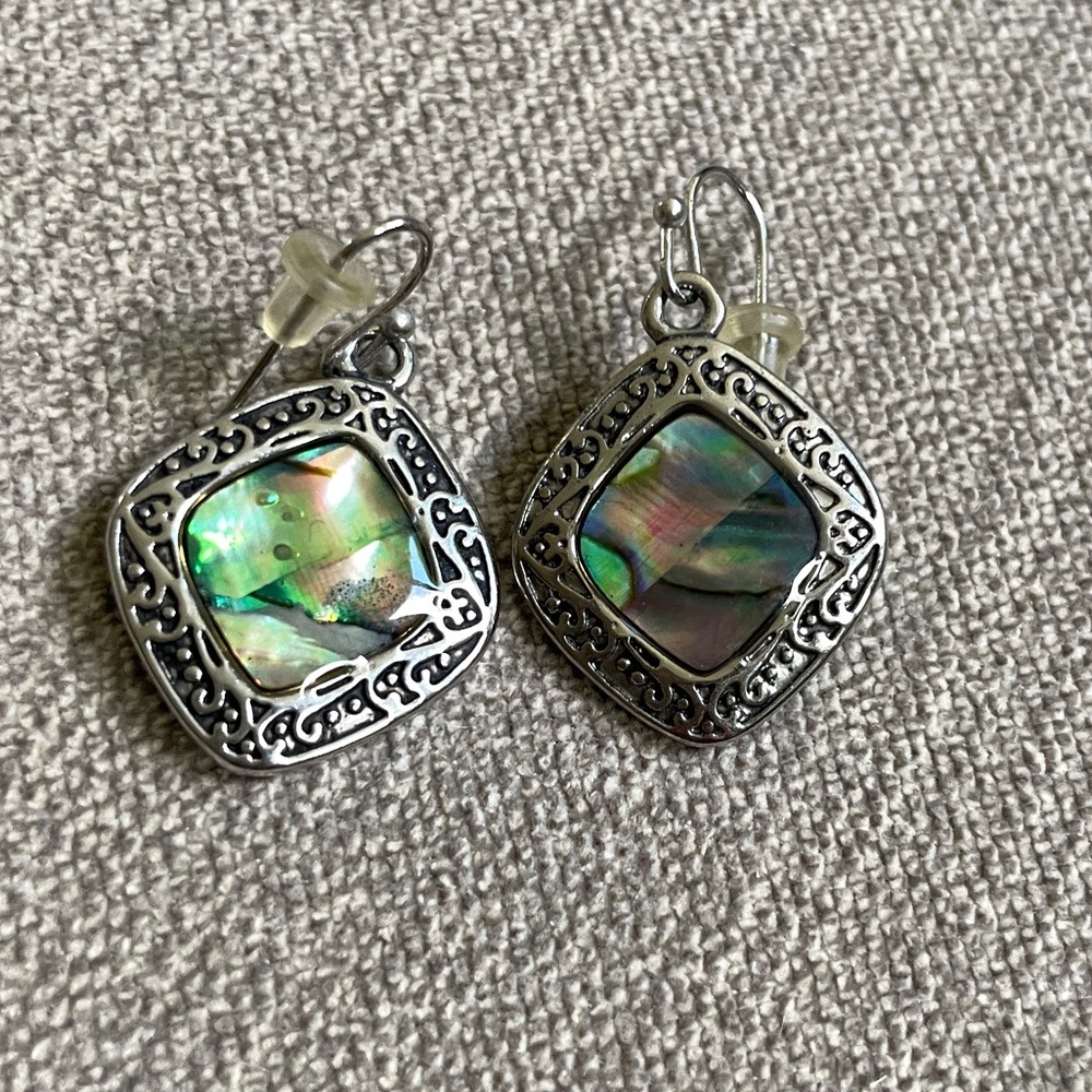 Abalone Necklace and Earrings Set.   B - Picture 2 of 8